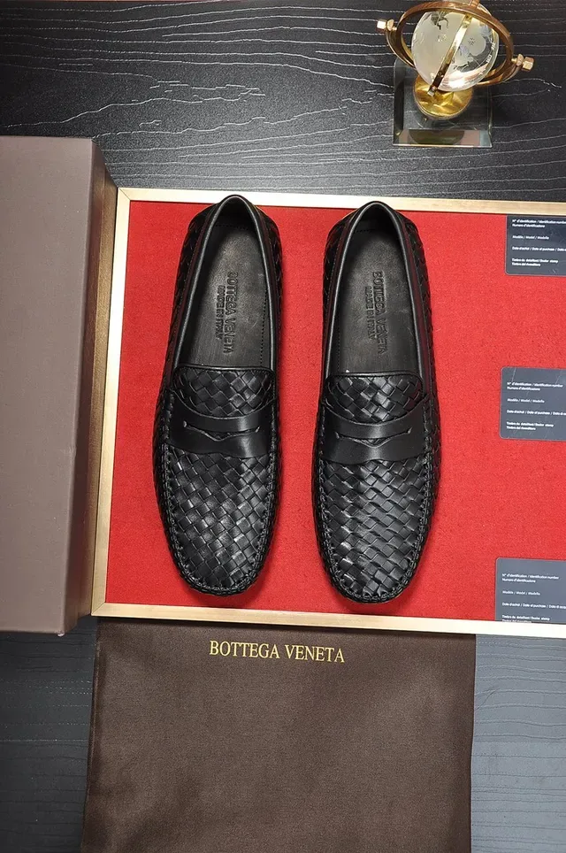 Bottega Veneta Andiamo Woven Intrecciato مكاسين سوداء 5