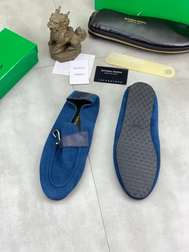 Bottega Veneta أزرق بحري سويد علية جلد ناعم حزام لوفر 5