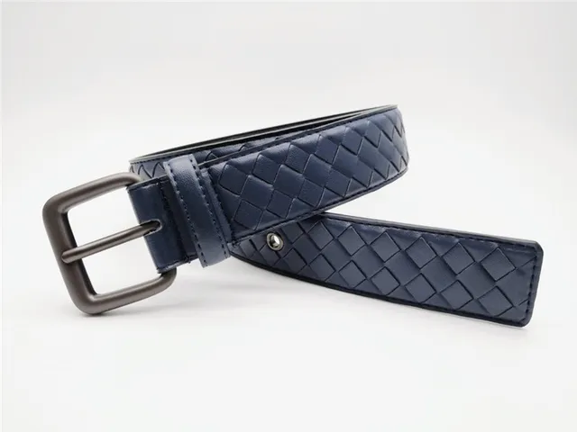 Bottega Veneta Cassette Intrecciato حزام جلدي رمادي 9