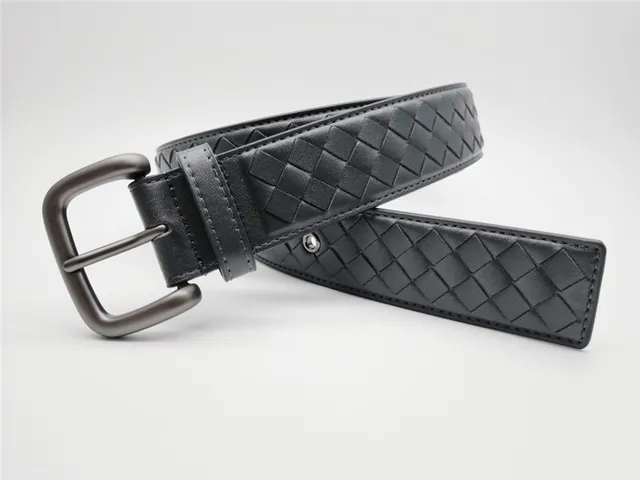 Bottega Veneta Cassette Intrecciato حزام جلدي رمادي 24