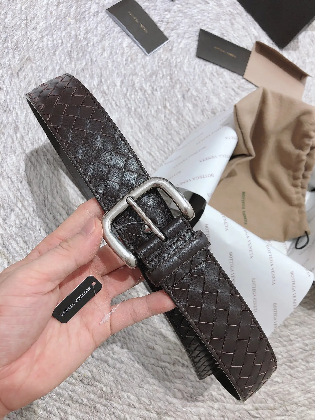 Bottega Veneta Cassette Intrecciato বোনা চামড়ার বেল্ট 8