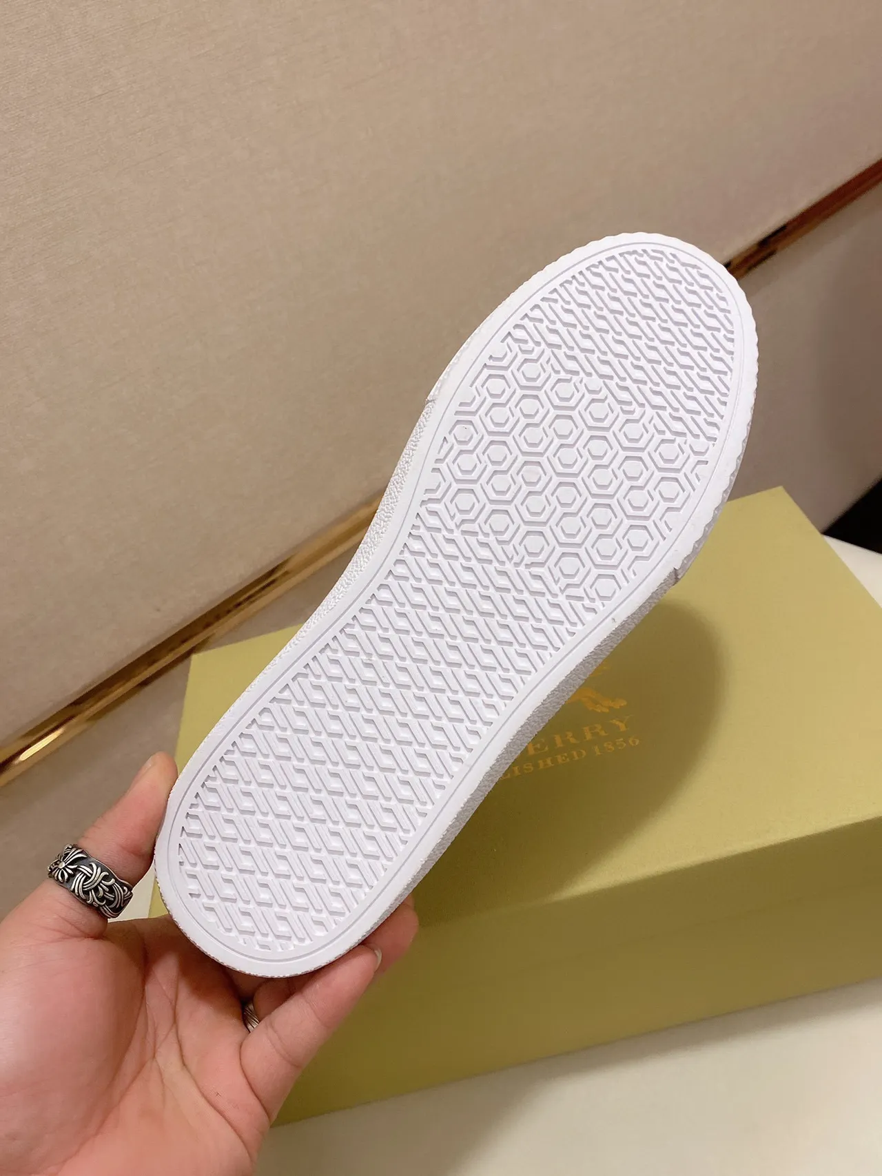Burberry Beige White Check-Pattern Canvas Logo-Print Midsole Lifestyle Sneakers 2