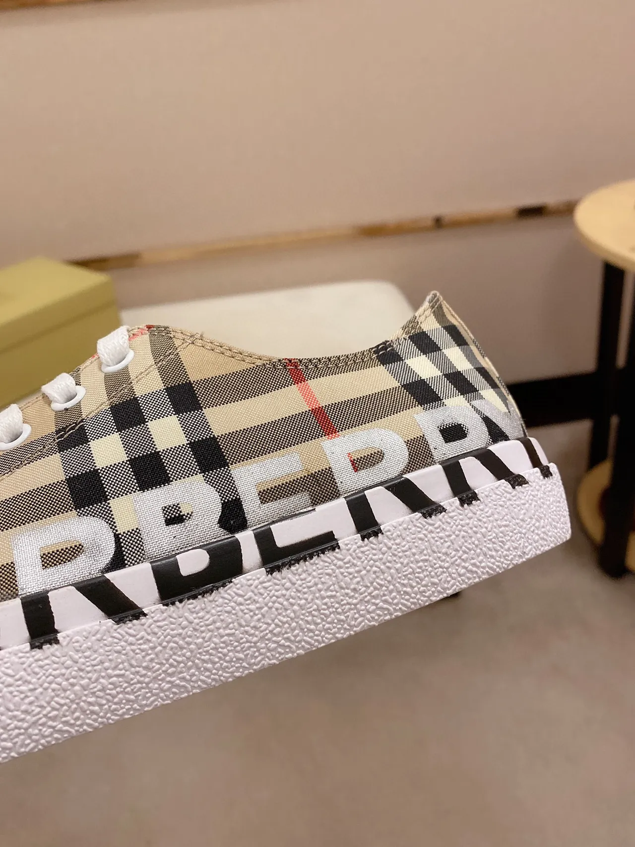 Burberry Beige White Check-Pattern Canvas Logo-Print Midsole Lifestyle Sneakers 4
