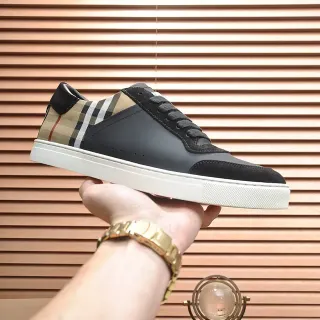 Burberry أسود بيج منزل مربعات لوحة سويدي غطاء أصابع القدم أسلوب الحياة حذاء رياضي