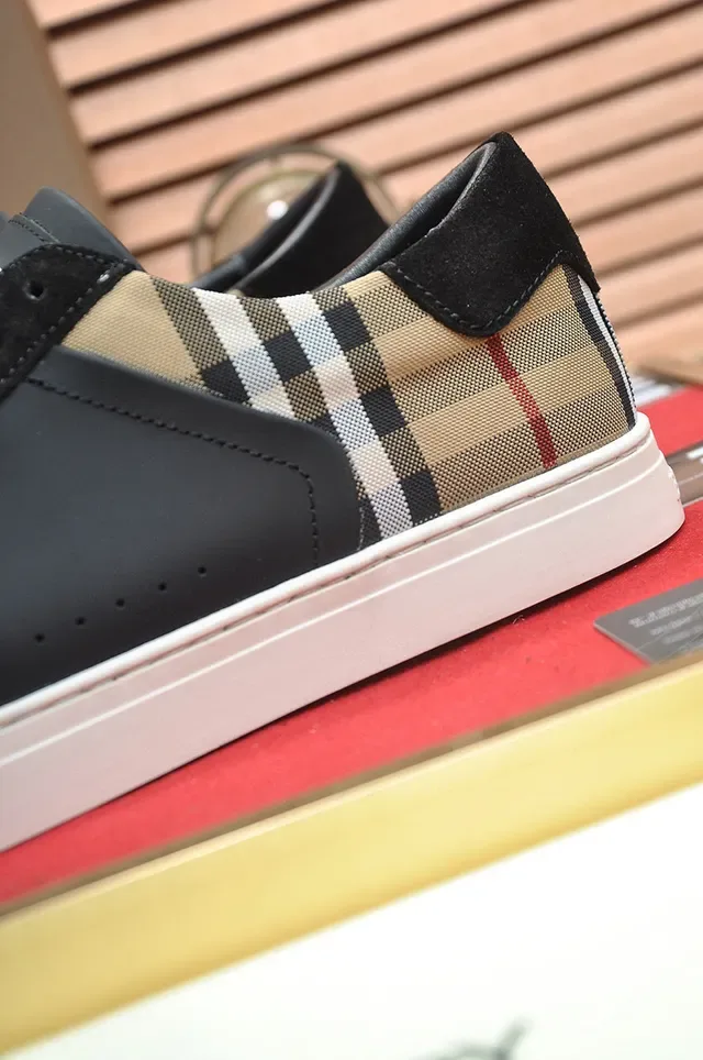 Burberry أسود بيج منزل مربعات لوحة سويدي غطاء أصابع القدم أسلوب الحياة حذاء رياضي 3