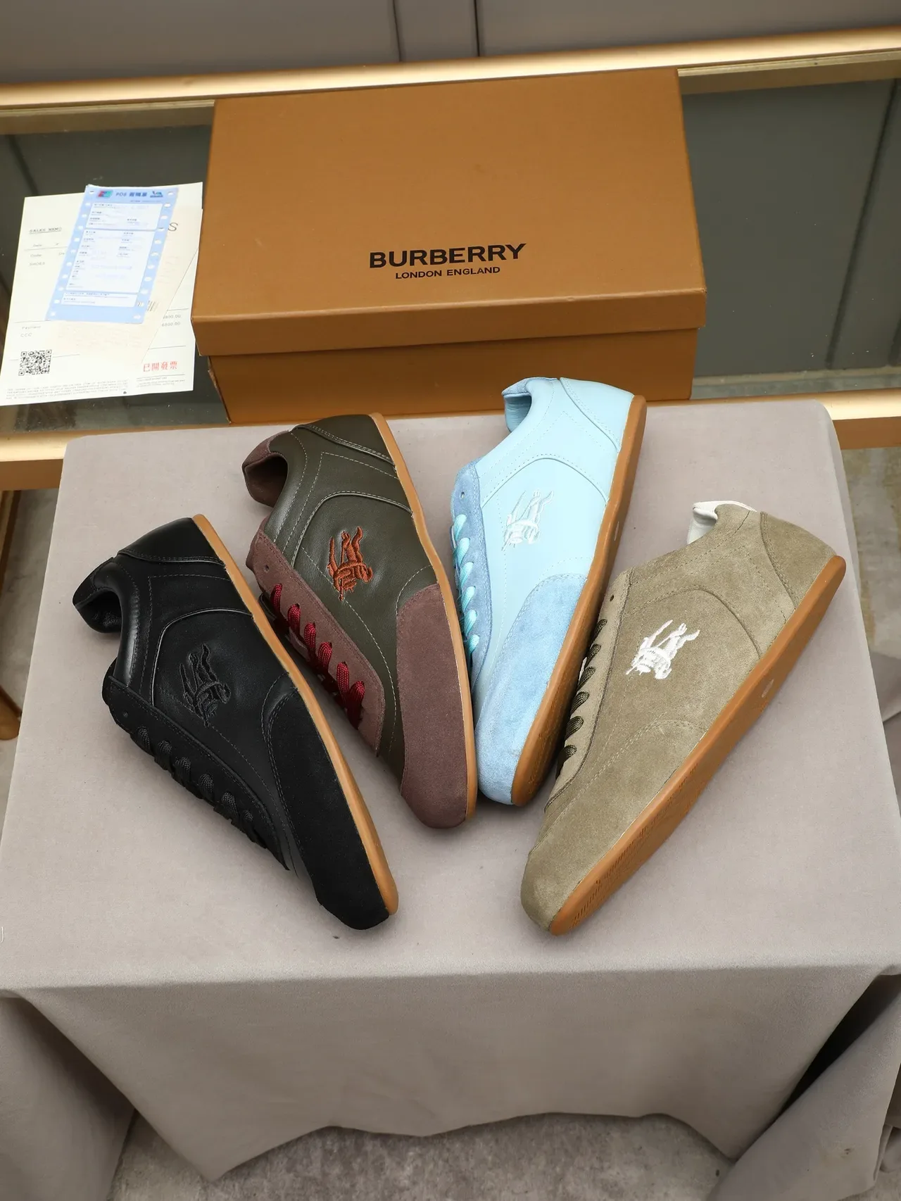 Burberry কালো বাদামি এমব্রয়ডার্ড ইকুয়েস্ট্রিয়ান নাইট মিক্সড লেদার এবং স্যুড লাইফস্টাইল স্নিকার্স 2