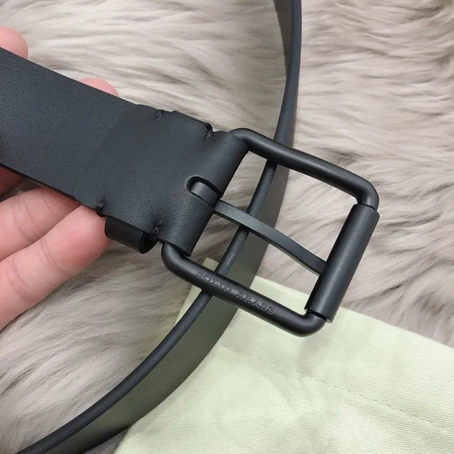 Burberry Black Red Matte Finish Minimalist Buckle Leather Belt 3