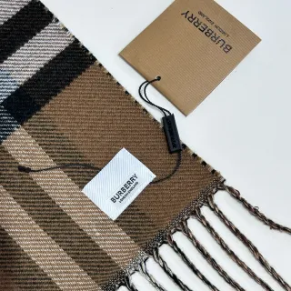 Burberry ক্লাসিক চেক ক্যামেল এবং ব্ল্যাক ক্যাশমিয়ার স্কার্ফ