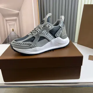 Burberry Gris Blanc Maille Stratifiée et Synthétique Haut Oversized Logo Latéral Chunky Sneakers