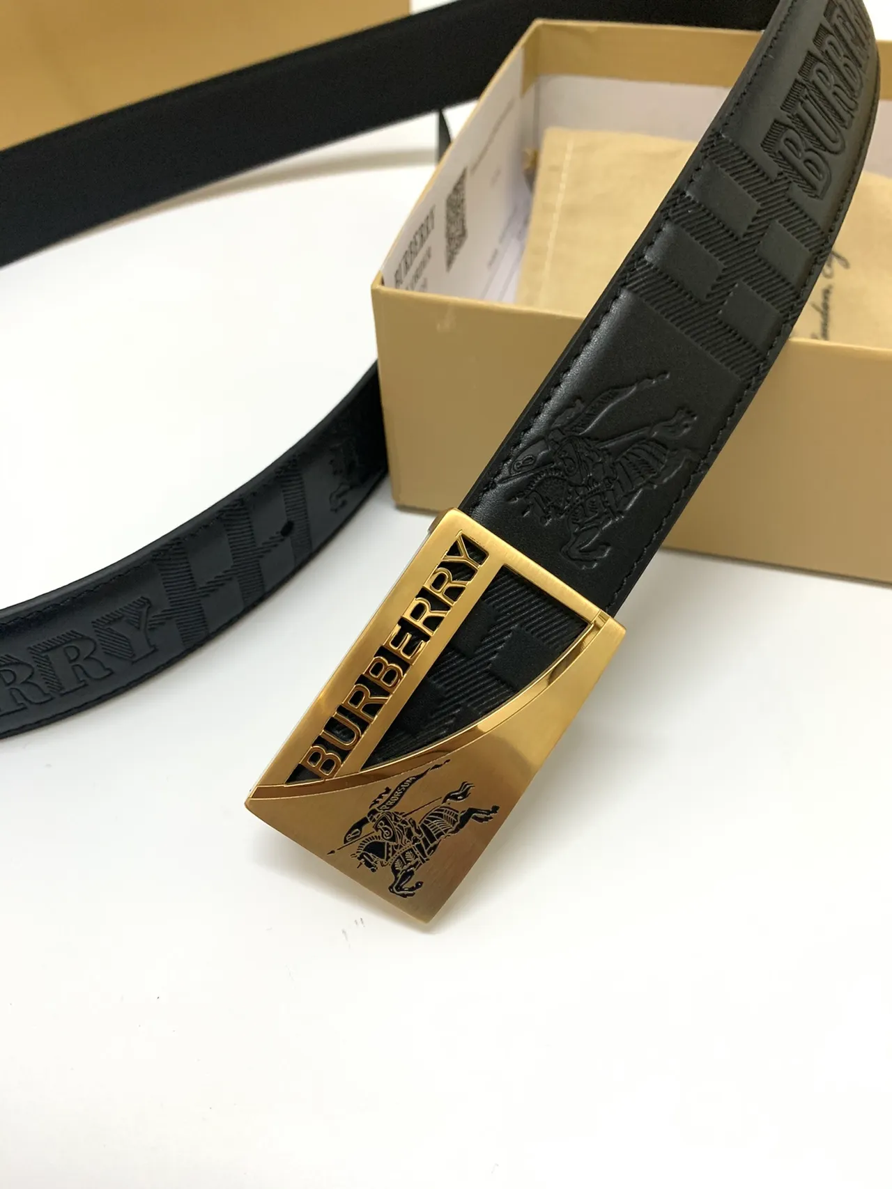 Burberry Knight Black Gold Embossed Check Pattern Equestrian Motif Leather Belt 7