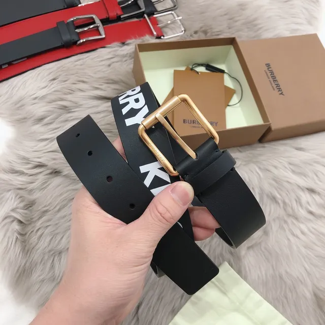 Burberry Knight 黑色金色哑光矩形扣皮革腰带 7