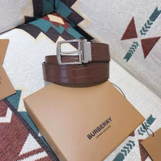 Burberry Cinturón de cuero reversible con estampado de cocodrilo color Knight Brown