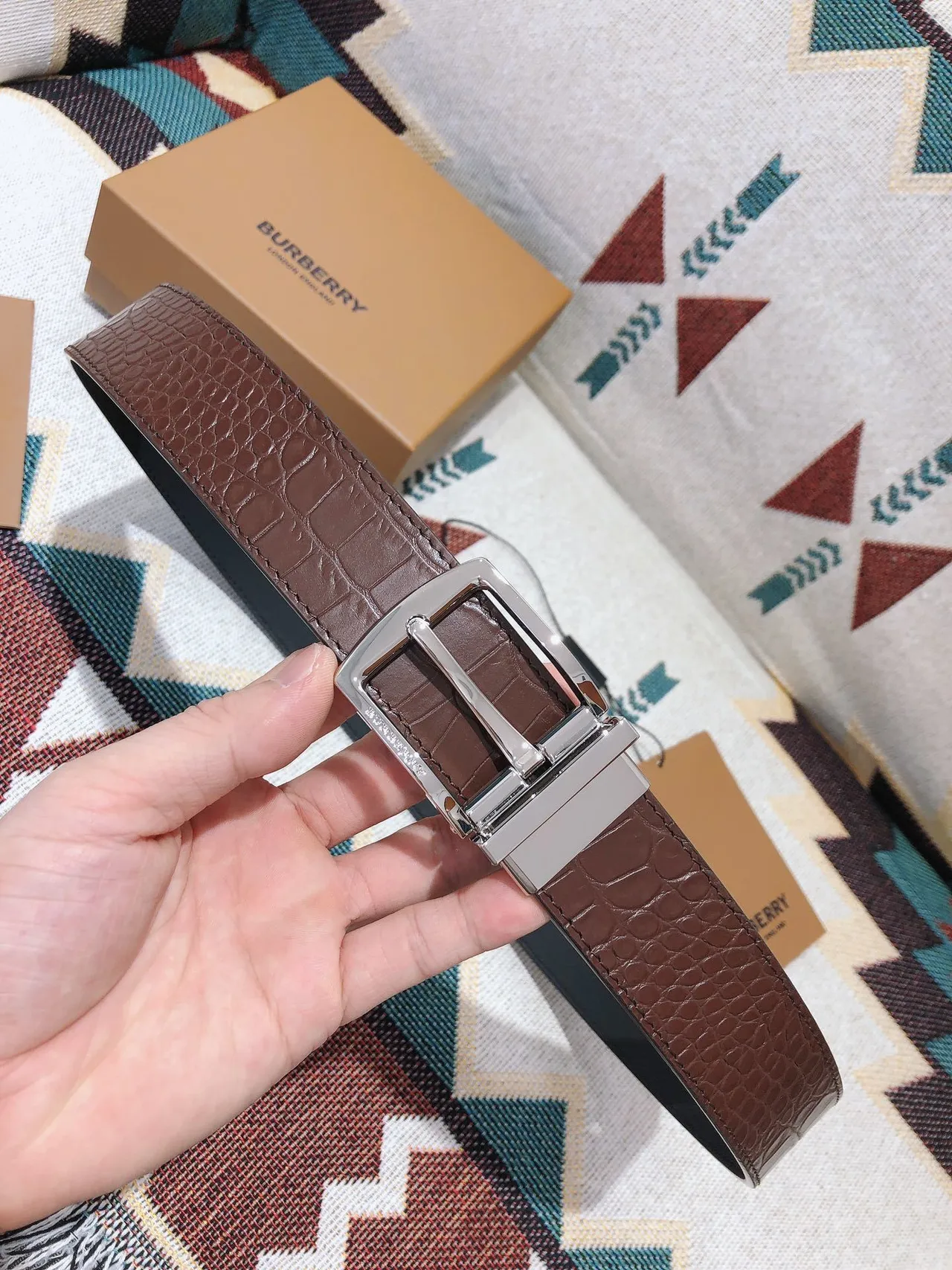 Burberry Knight Brown Croc-Embossed Reversible Leather Belt 8