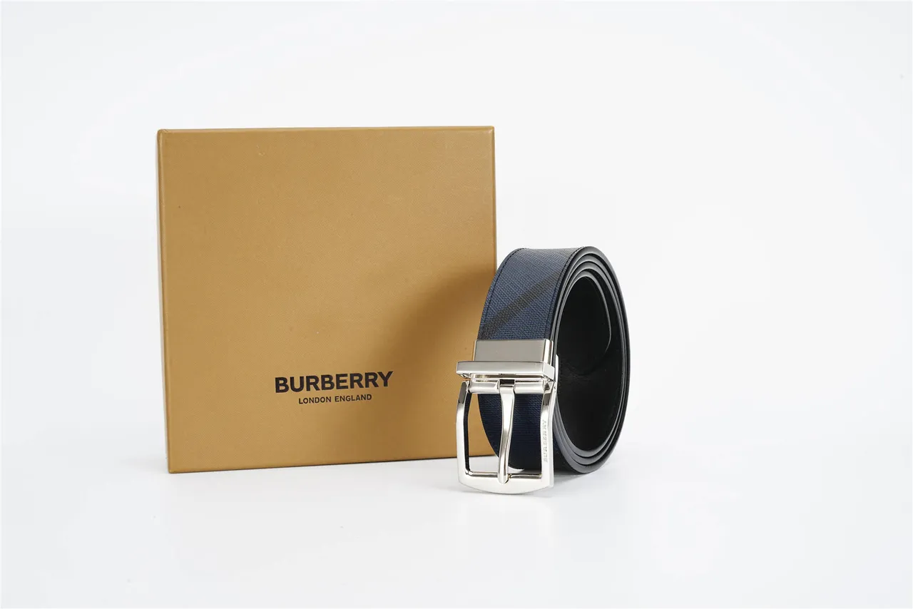 Burberry Cinto reversível tecido navy e preto de lona 6