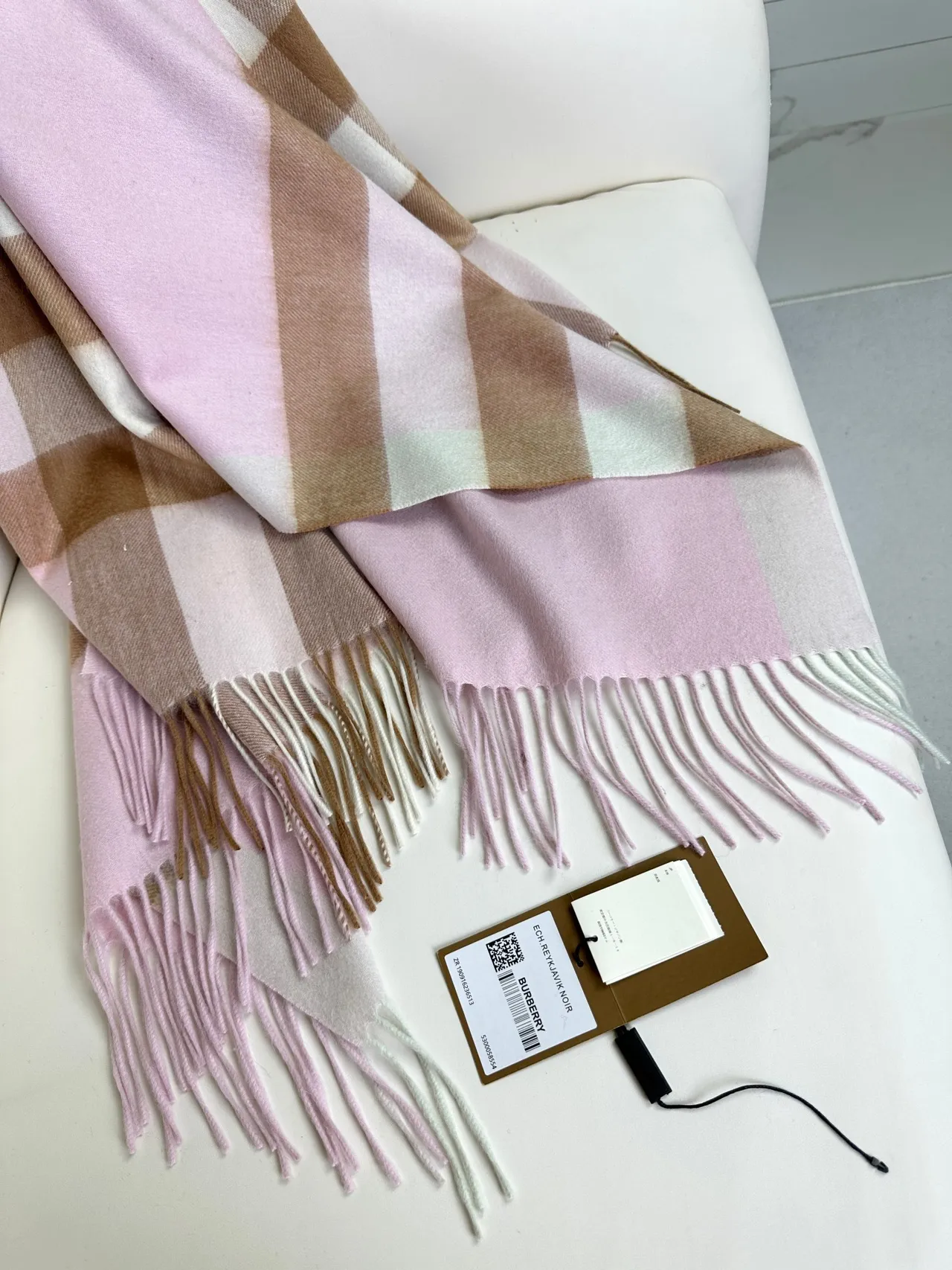 Burberry Reykjavik Noir Check Cashmere স্কার্ফ 9