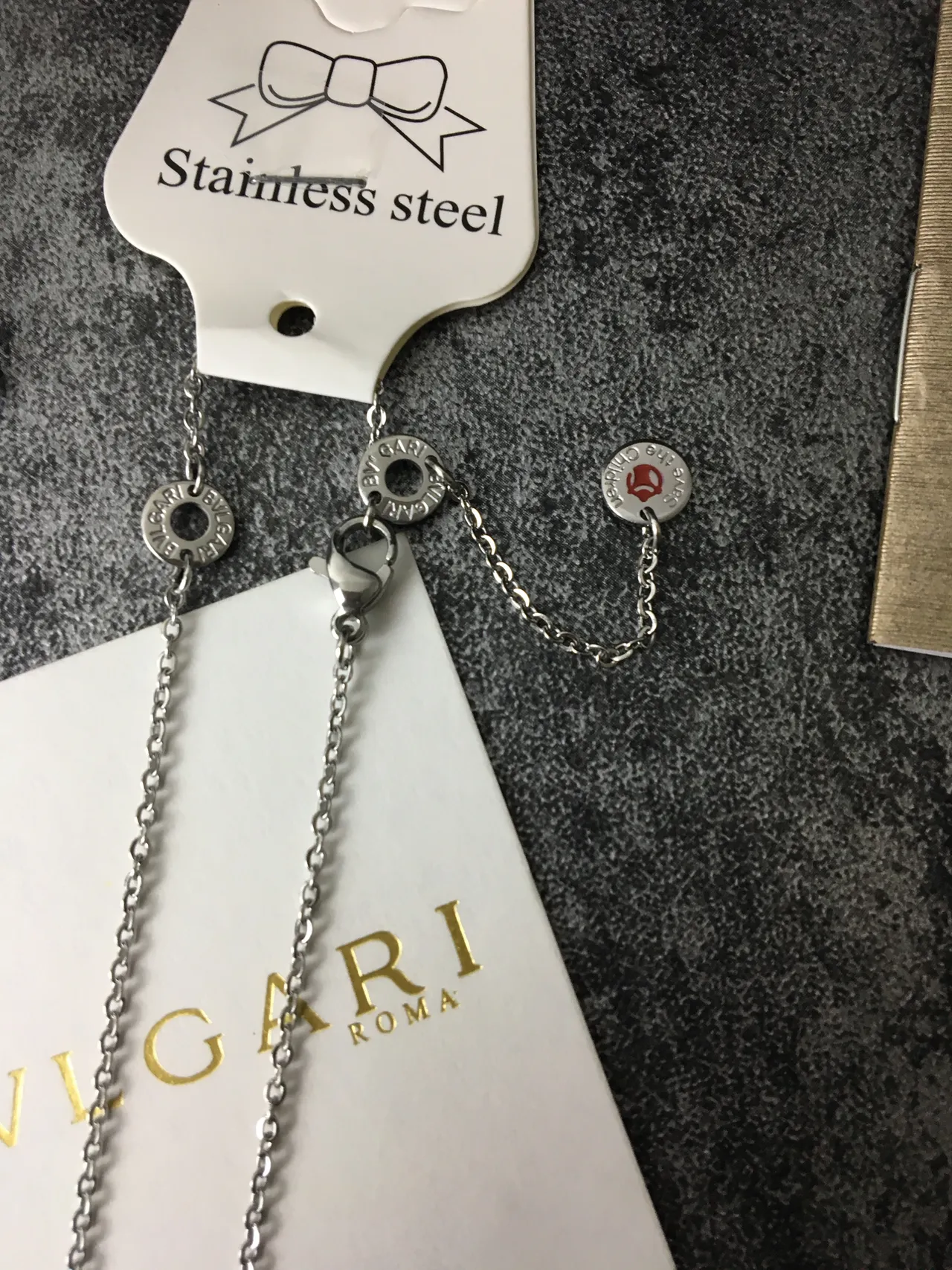Bvlgari B.zero1 Rock 黑色陶瓷与钻石吊坠项链 5