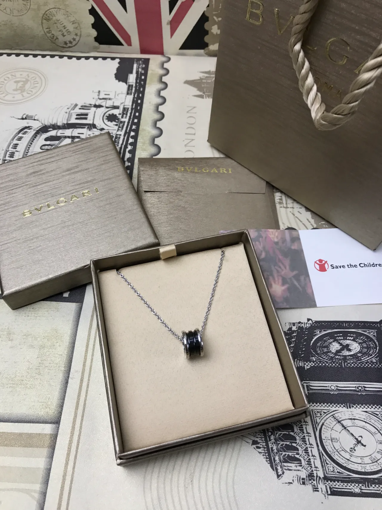 Bvlgari B.zero1 Rock 黑色陶瓷与钻石吊坠项链 13
