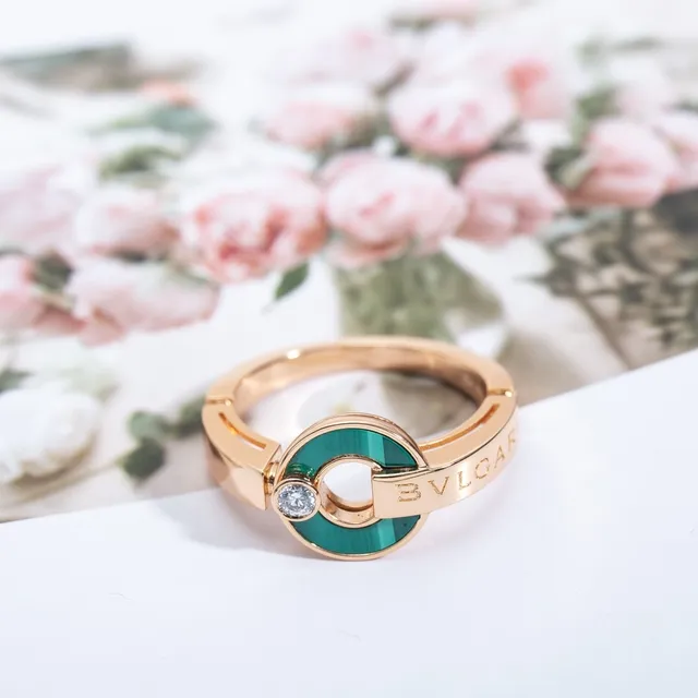 Bvlgari B.zero1 Bague Or Rose Malachite et Diamant 3