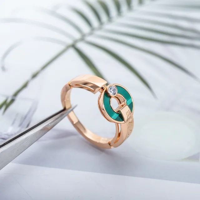 Bvlgari B.zero1 Bague Or Rose Malachite et Diamant 6