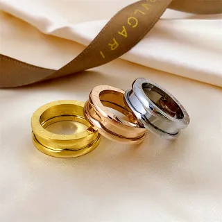 Bvlgari B.zero1 Tubular Engraved Stacked Rings