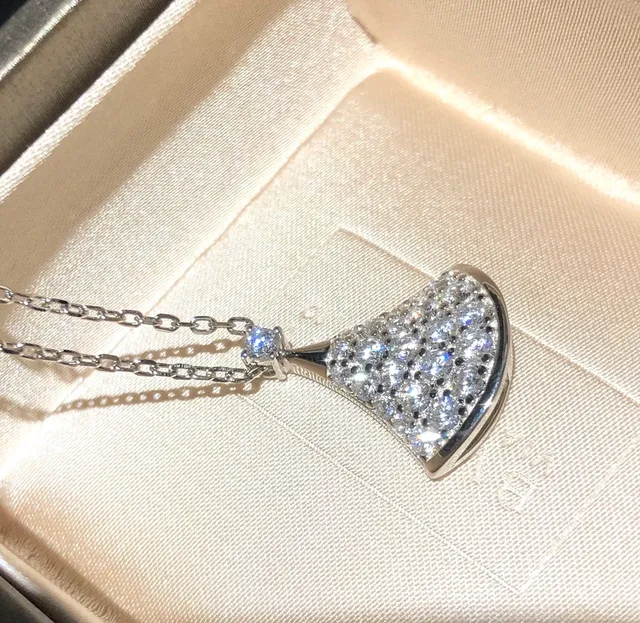 Bvlgari 迪娃斯的梦 扇形 Pavé 金项链 2