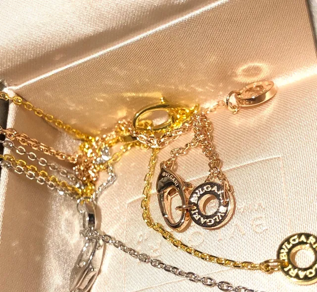 Bvlgari 迪娃斯的梦 扇形 Pavé 金项链 4