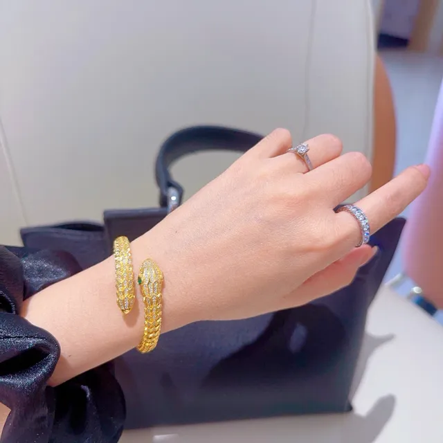 Bvlgari Or Vert Serpent Enroulé Pavé-Set Bracelet 3