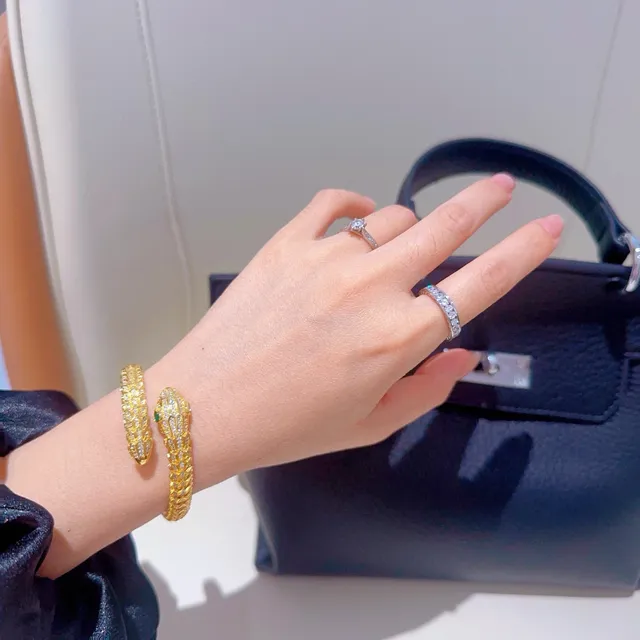 Bvlgari Or Vert Serpent Enroulé Pavé-Set Bracelet 5