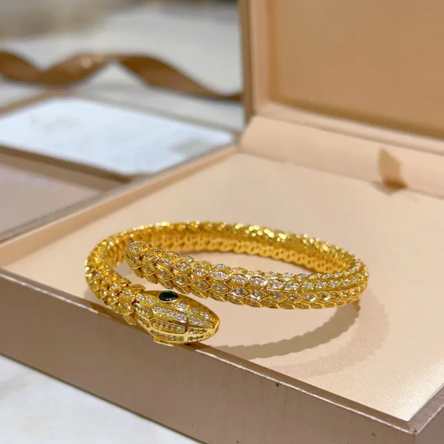 Bvlgari Or Vert Serpent Enroulé Pavé-Set Bracelet 6