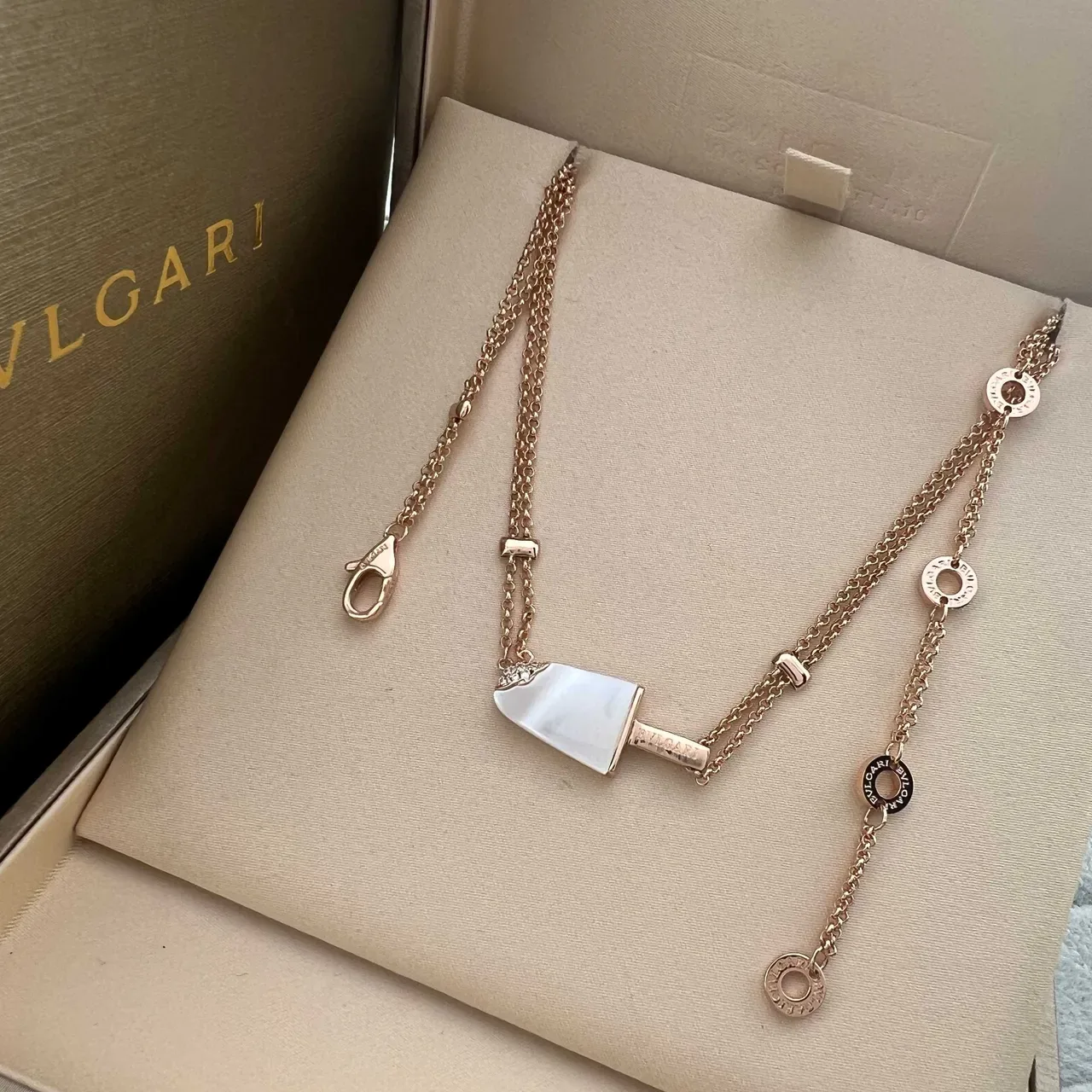 Bvlgari 金绿冰淇淋棒吊坠双链设计项链 5