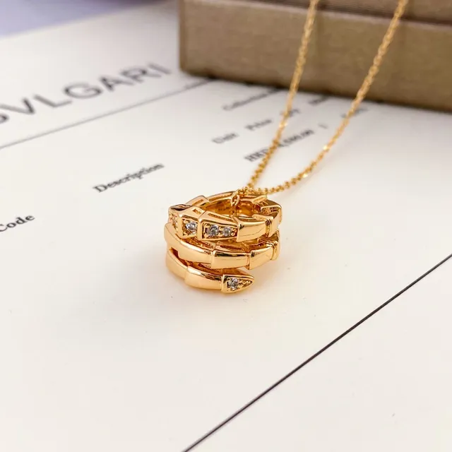 Bvlgari Serpenti मुड़ी हुई पवé पेंडेंट हार 4