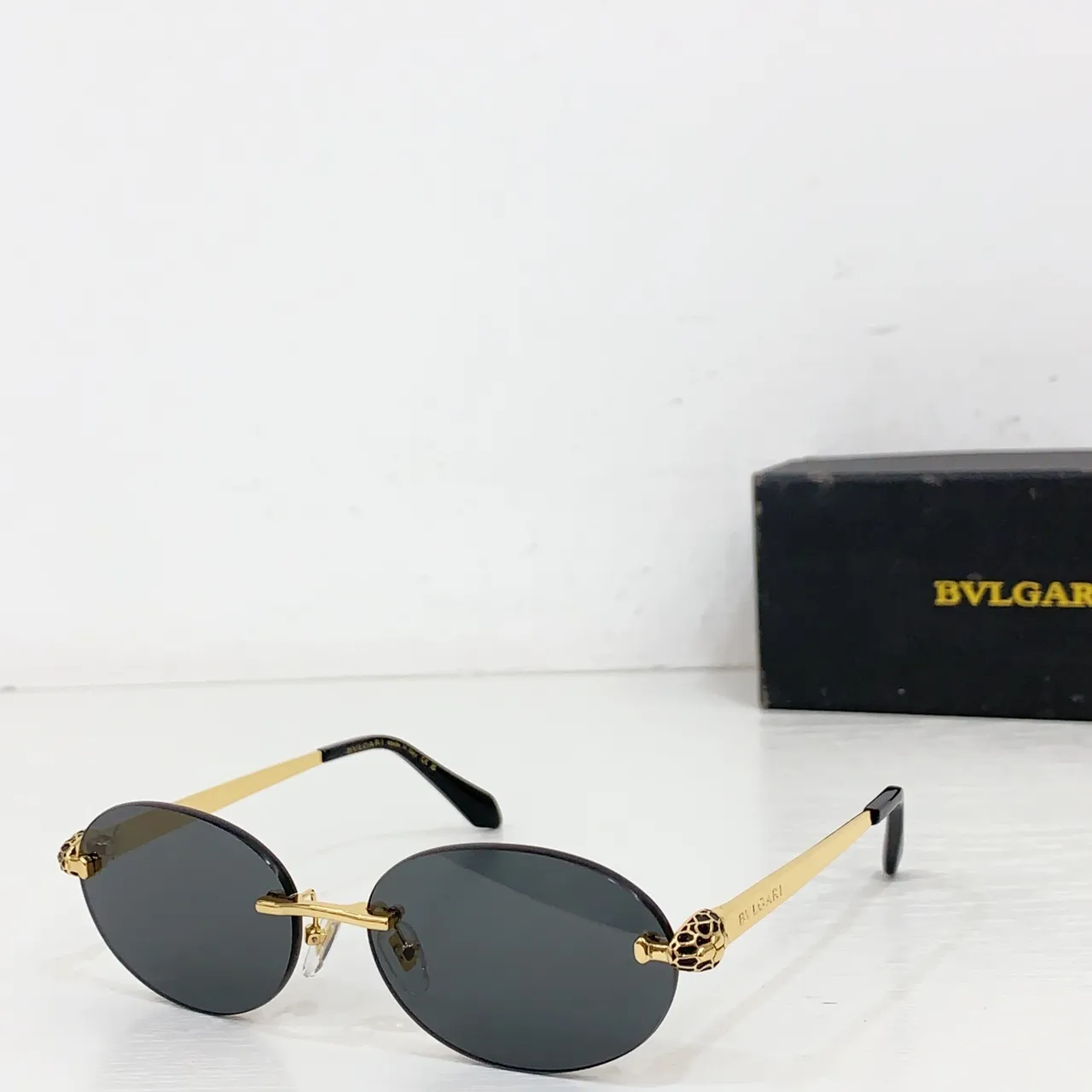 Bvlgari Serpenti Gafas de Sol Sin Montura Ovaladas Lente Gradiente 9