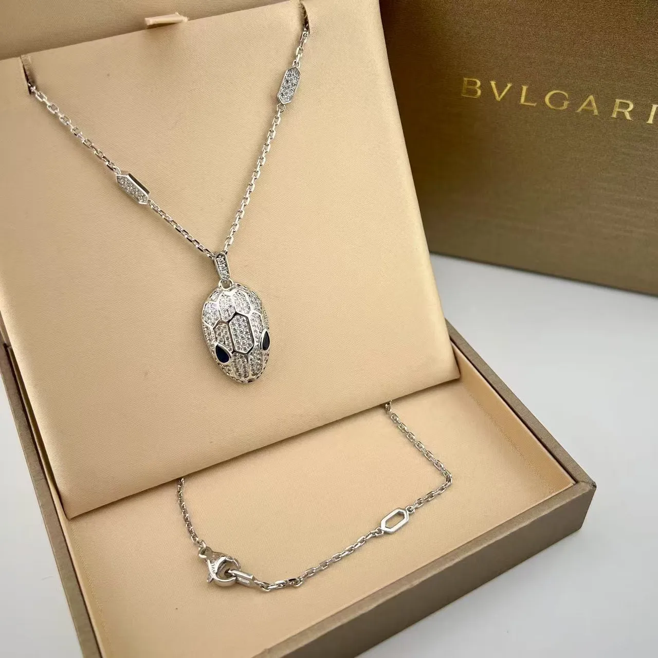 Bvlgari Serpenti Snake-Head Pendant Necklace 10