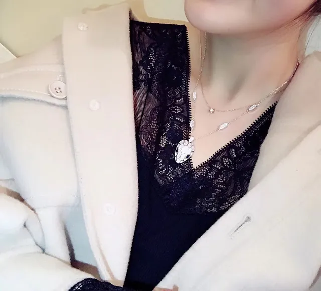 Bvlgari Serpenti Viper Pavé 钻石蛇头项链 7
