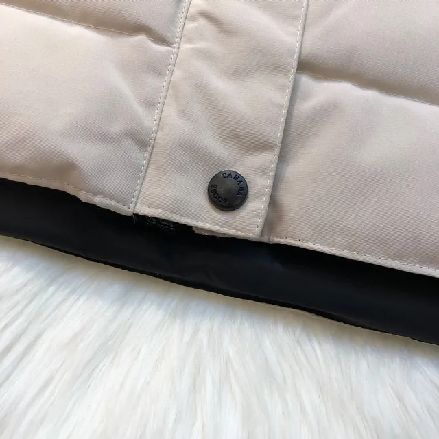 Canada Goose صدرية بنفسجي أسود مبطنة عالية الياقة 5