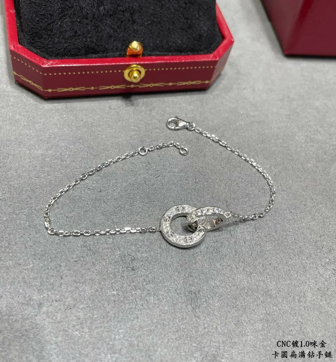 Cartier Pulsera de oro y plata con doble círculo entrelazado pavé piedras transparentes 5