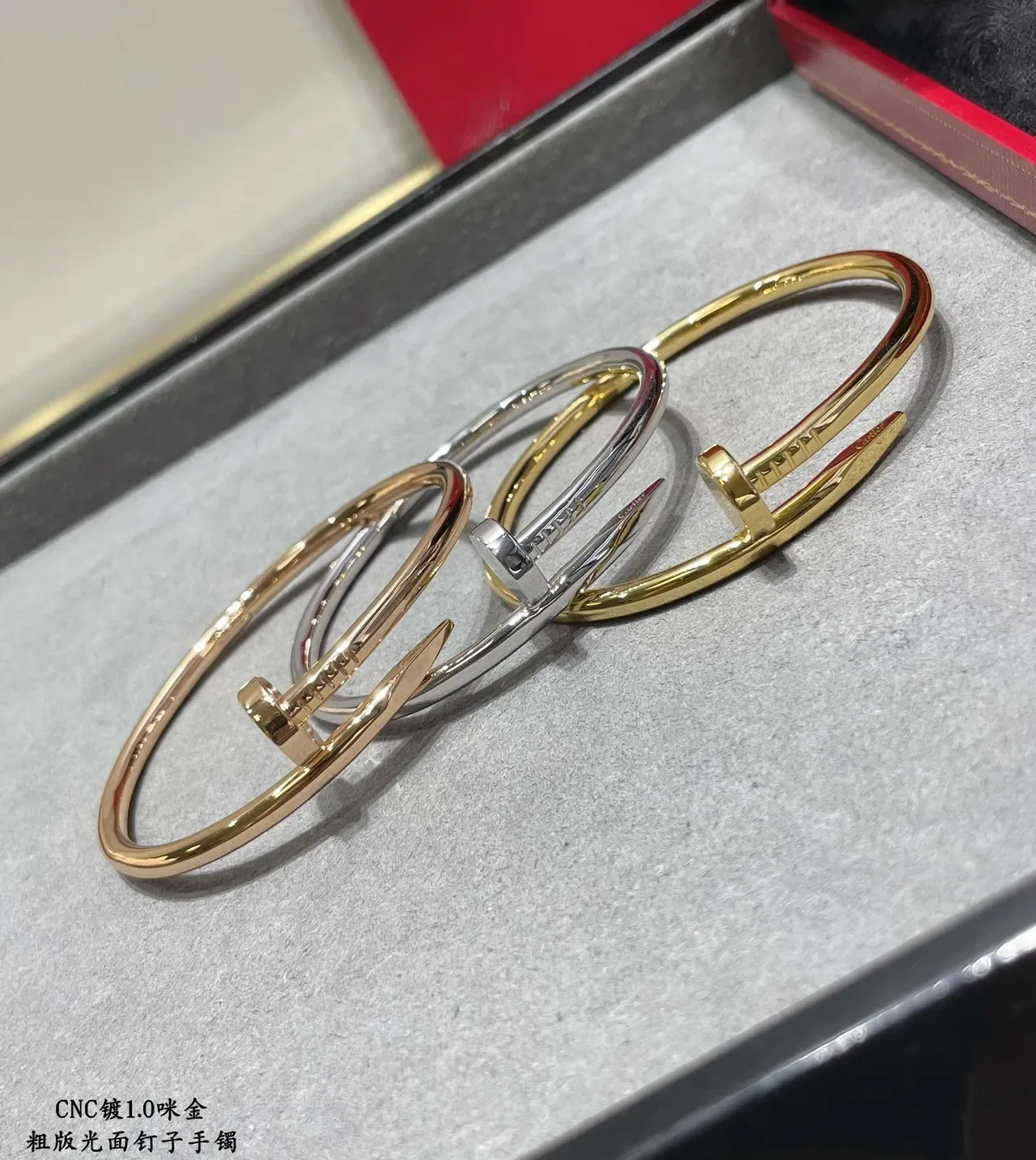 أساور Cartier Juste un Clou نمط المسامير معدن مصقول 8