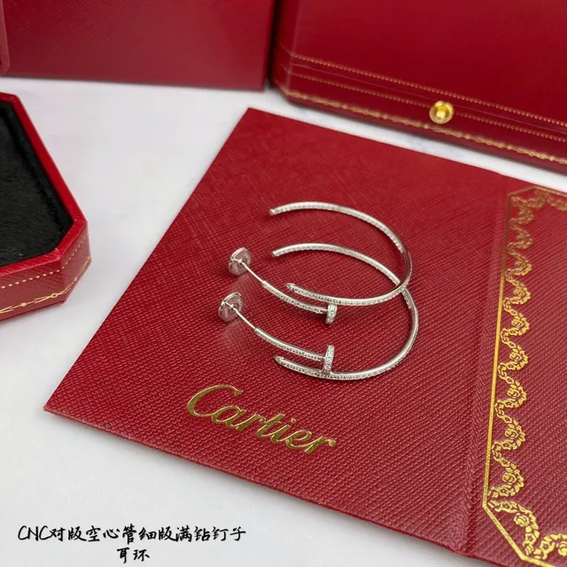 أقراط Cartier Juste un Clou Pavé الماس ذهب 3