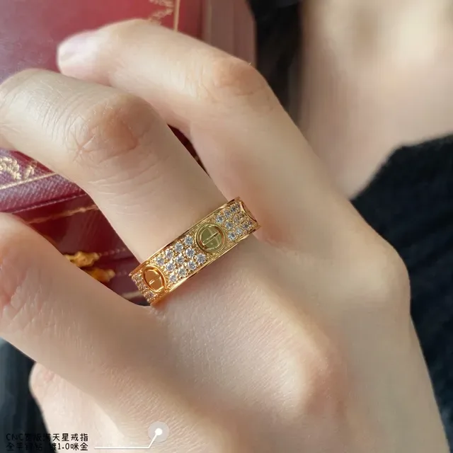 Cartier Juste un Clou চওড়া ব্যান্ড পাভে ডায়মন্ড রিং 8