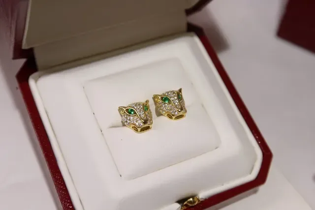 Cartier Panthère Gold Green Panther Head Motif Pavé-Set Crystals Earrings 4