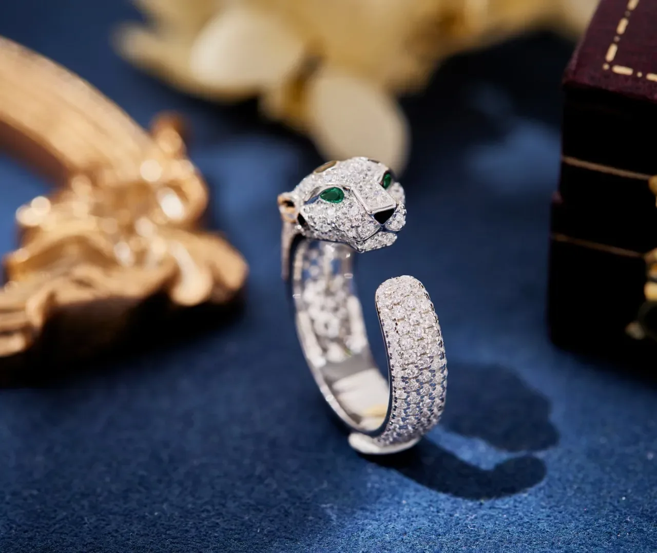 Cartier Panthère Panther Head Pavé Diamond Ring 3