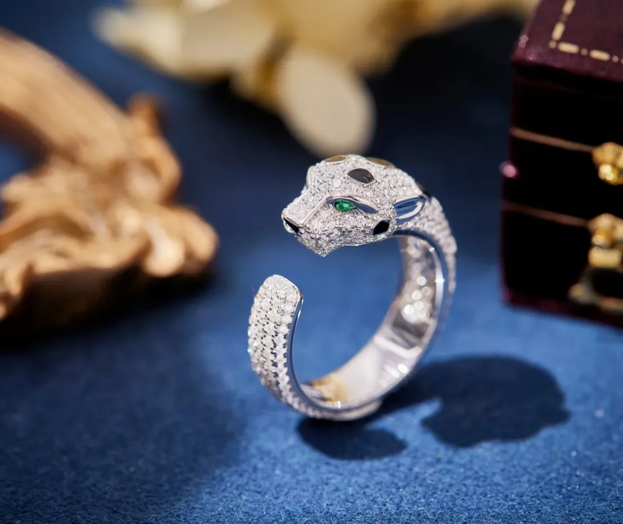 Cartier Panthère Panther Head Pavé Diamond Ring 4