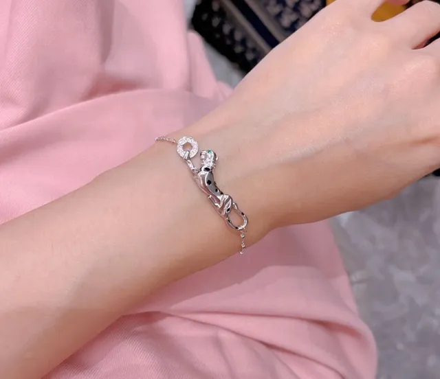 Cartier Panthère Panther Motif Oval-Link Bracelet 8