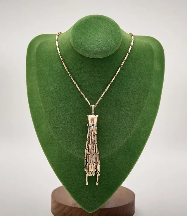 Collar Cartier Panthère de plata verde con motivo de cabeza de pantera, borla y fleco 5