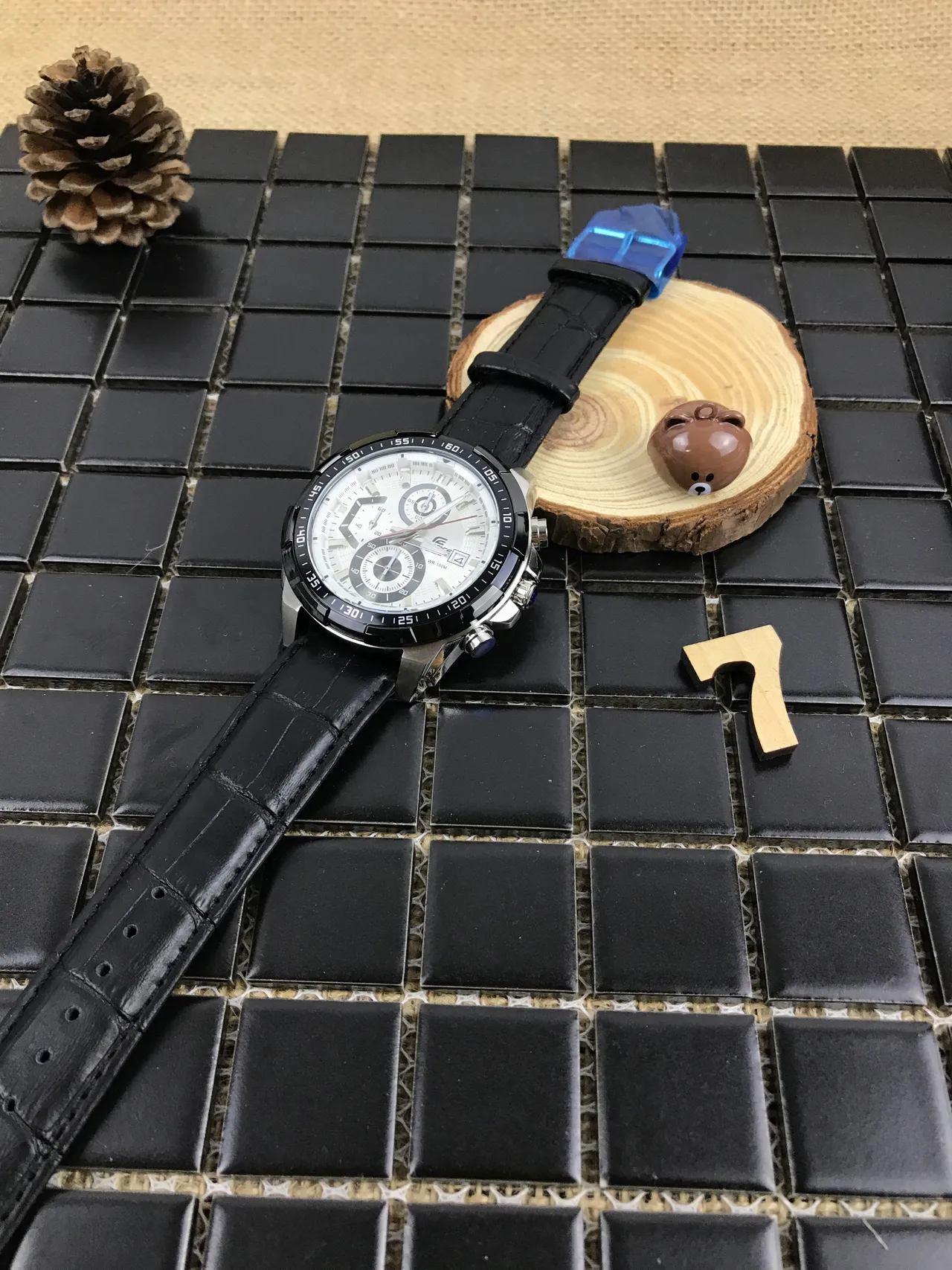 Casio Edifice Chronographe Bracelet en Cuir Noir Montre Sport 8