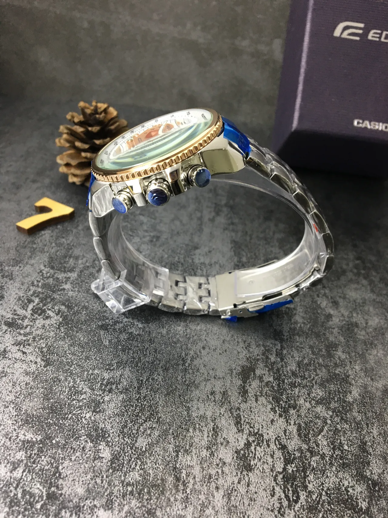 Casio Edifice Plata Oro Cronógrafo Bisel Taquímetro Reloj 3