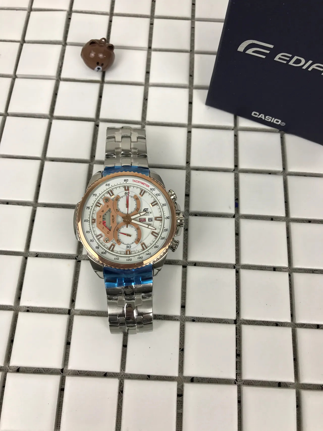 Casio Edifice Plata Oro Cronógrafo Bisel Taquímetro Reloj 11