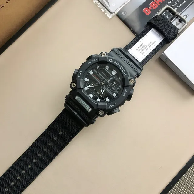 Casio G-Shock GA-100 काला एनालॉग-डिजिटल स्पोर्ट्स वॉच 6