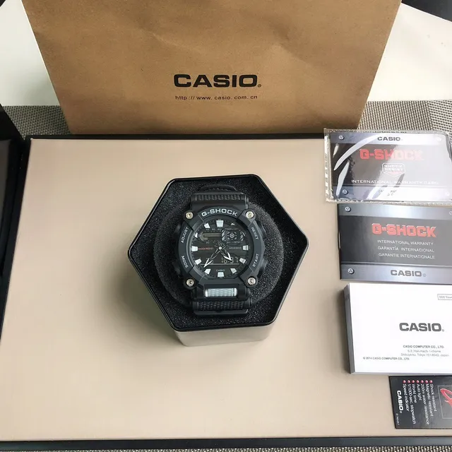 Casio G-Shock GA-100 काला एनालॉग-डिजिटल स्पोर्ट्स वॉच 7