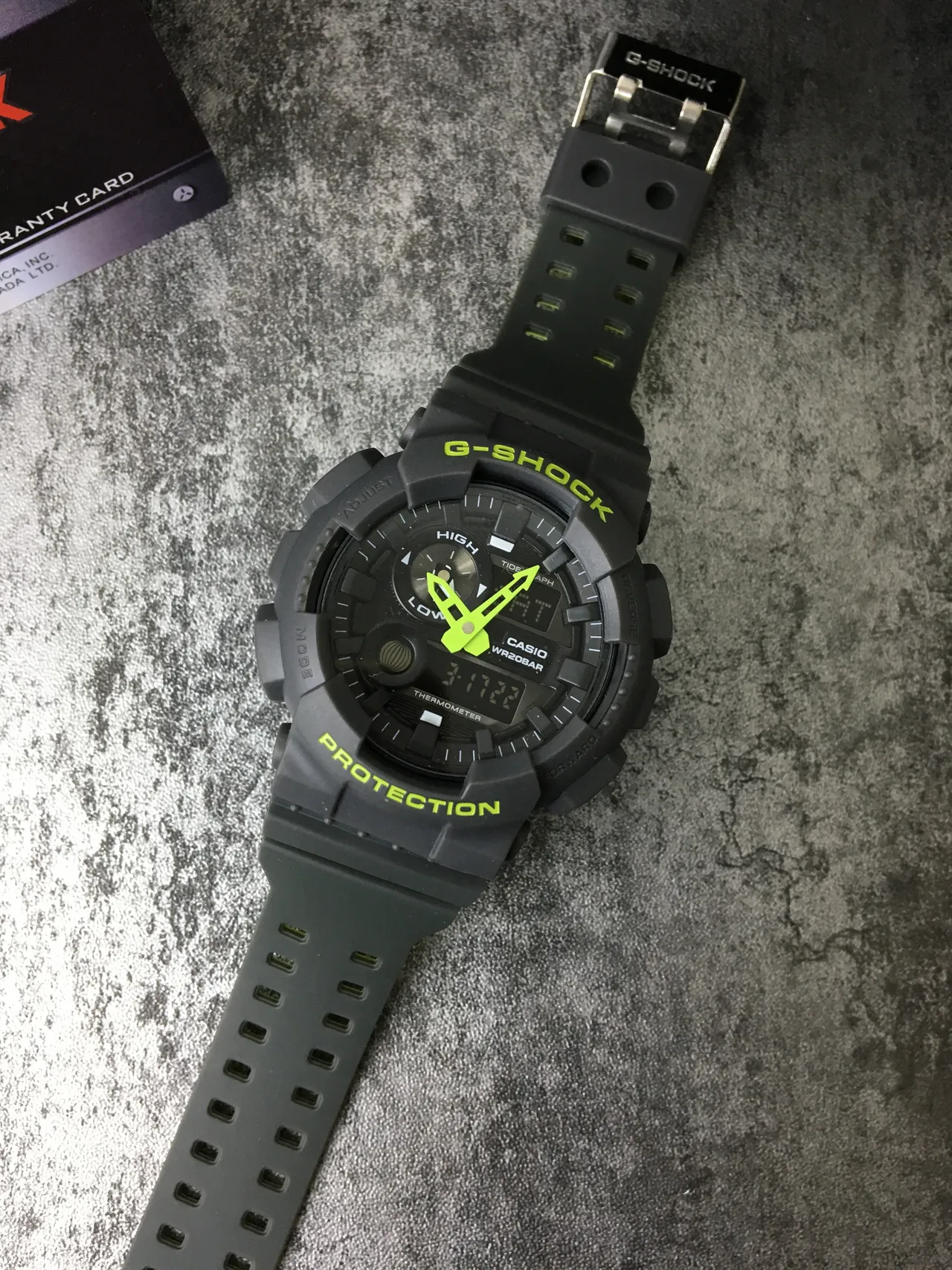 Casio G-Shock GA-100 Noir et Vert Lime Montre Sport 5